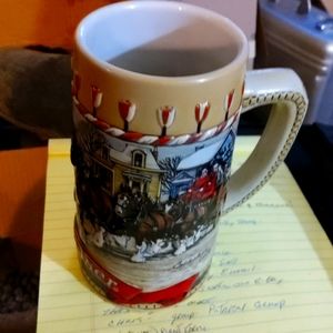 Budweiser beer Stein Christmas scene  Clydesdale pulling wagon 6.5 inches tall 3